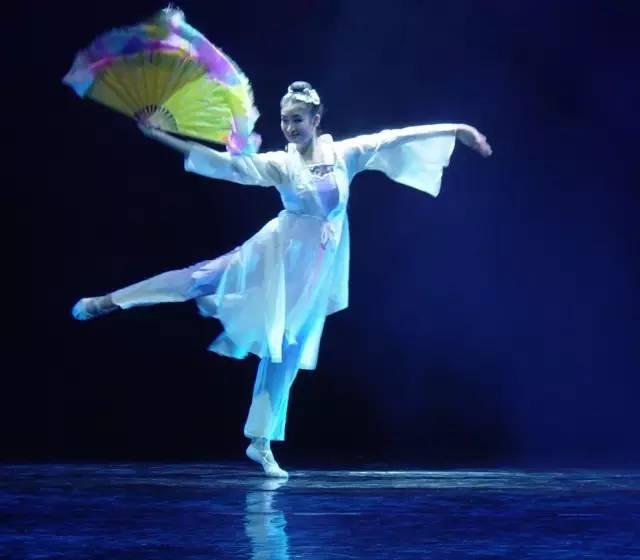 成人小哪吒舞蹈视频,成人版舞蹈视频魅力解析-第2张图片-午夜无码影院