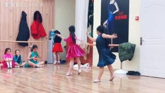 成人动感拉丁舞视频,跟随视频领略热情四溢的舞步魅力-第1张图片-午夜无码影院