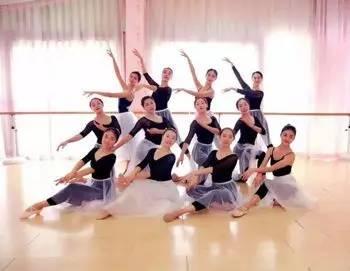 成人狮子舞蹈视频大全教学,成人狮子舞蹈视频大全教学解析-第1张图片-午夜影院