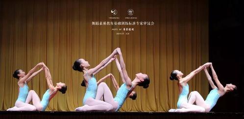 立春手势舞成人舞蹈视频,立春手势舞成人舞蹈视频赏析-第2张图片-午夜影院